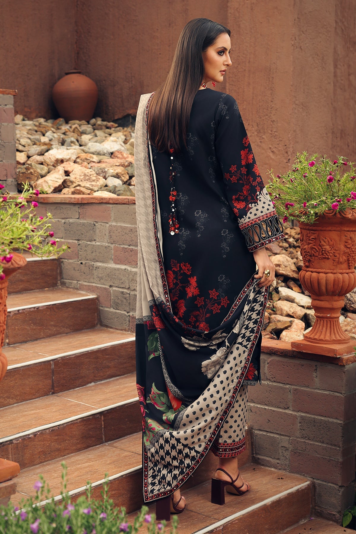 Charizma | 3-PC Unstitched Embroidered Linen | CCW7-10