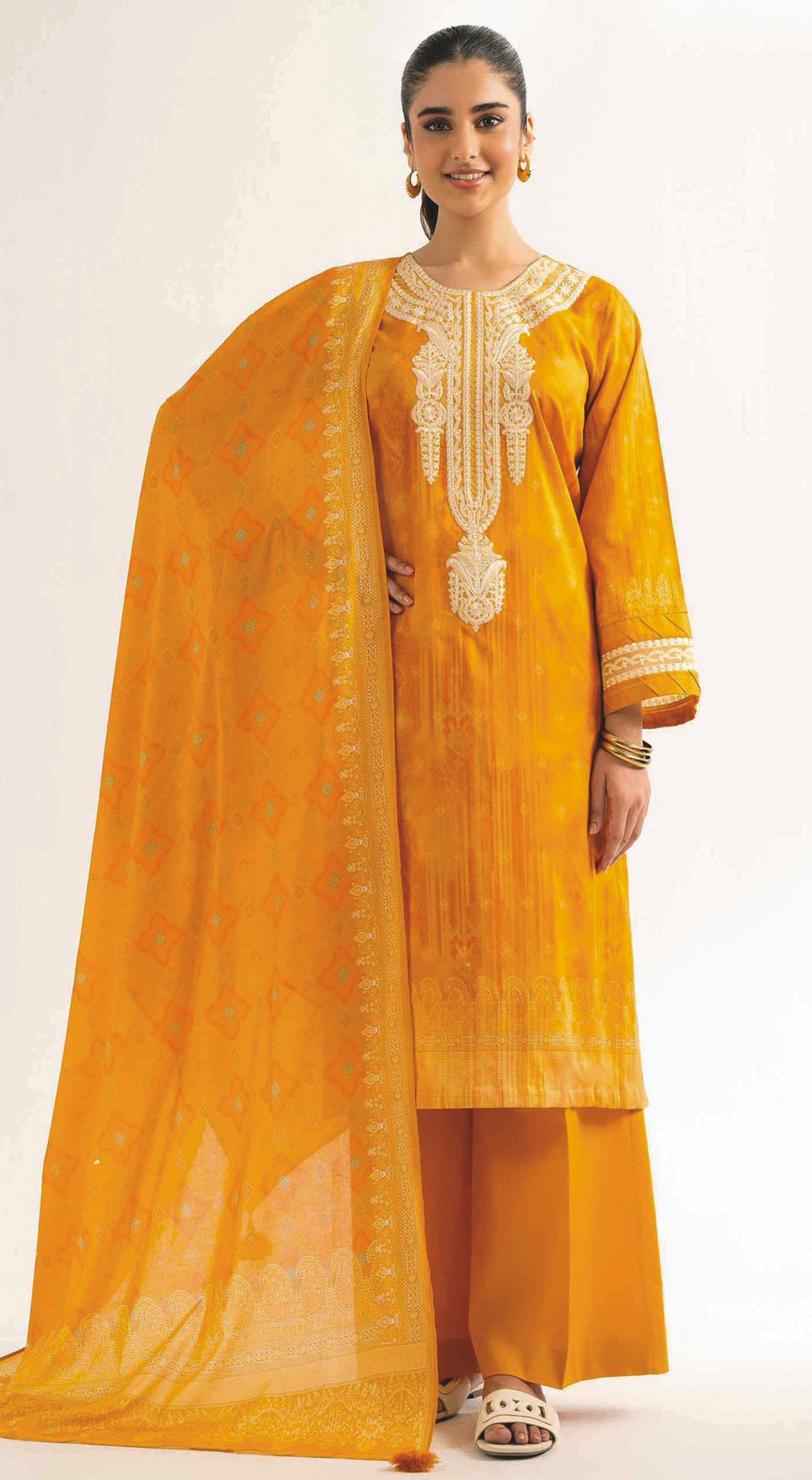Nishat | Embroidered Lawn | Design 04 | Unstitched 3-Piece Suit