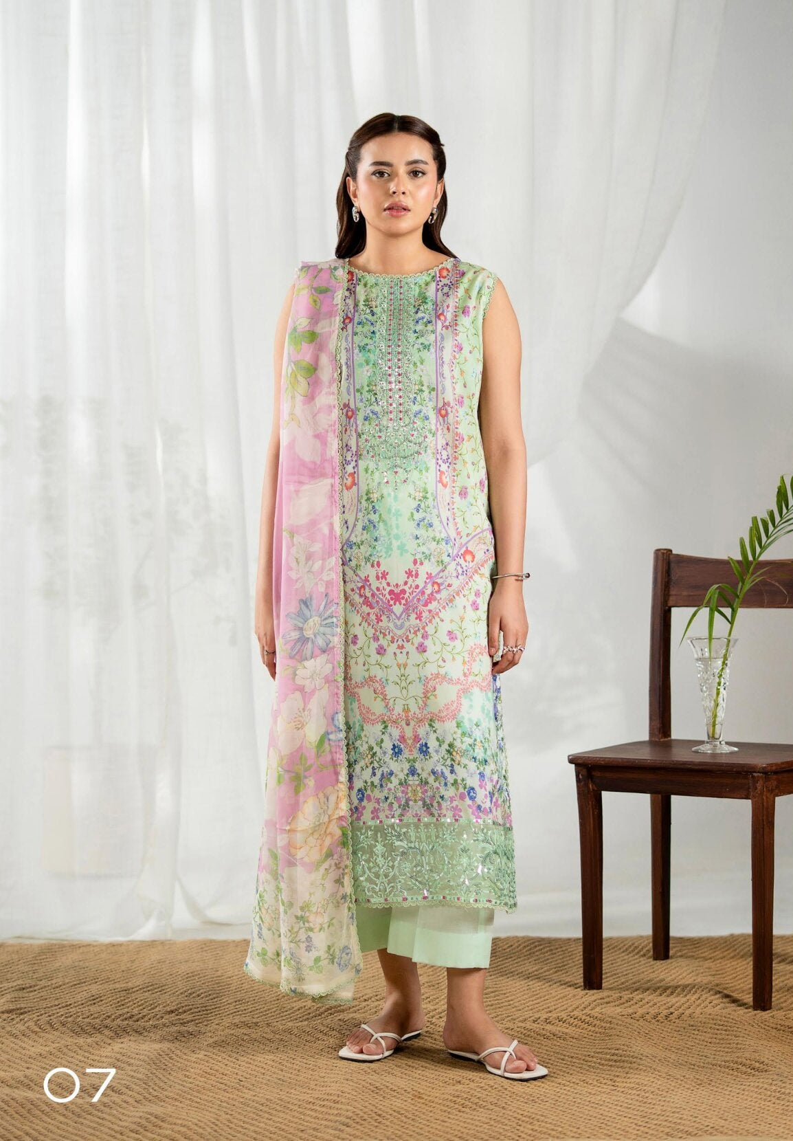 GULAL | UNSTITCHED 3-PIECE | EMBROIDERED LAWN SUIT
