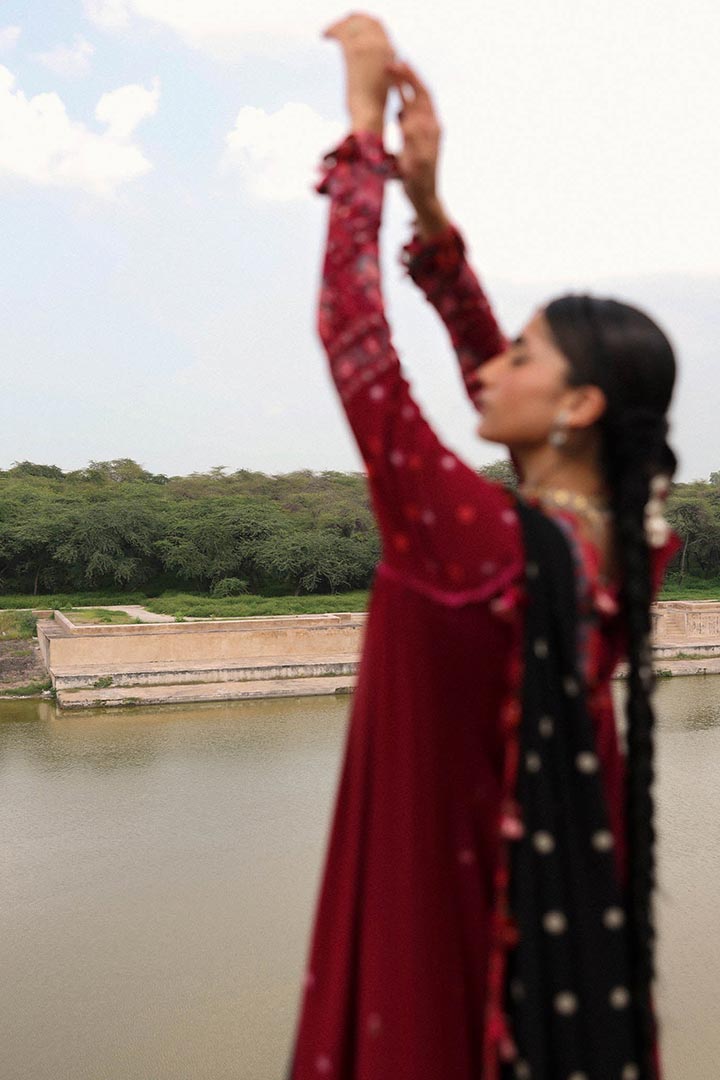 Hussain Rehar Pankhuri Embroidered Unstitched 3-Piece Suit