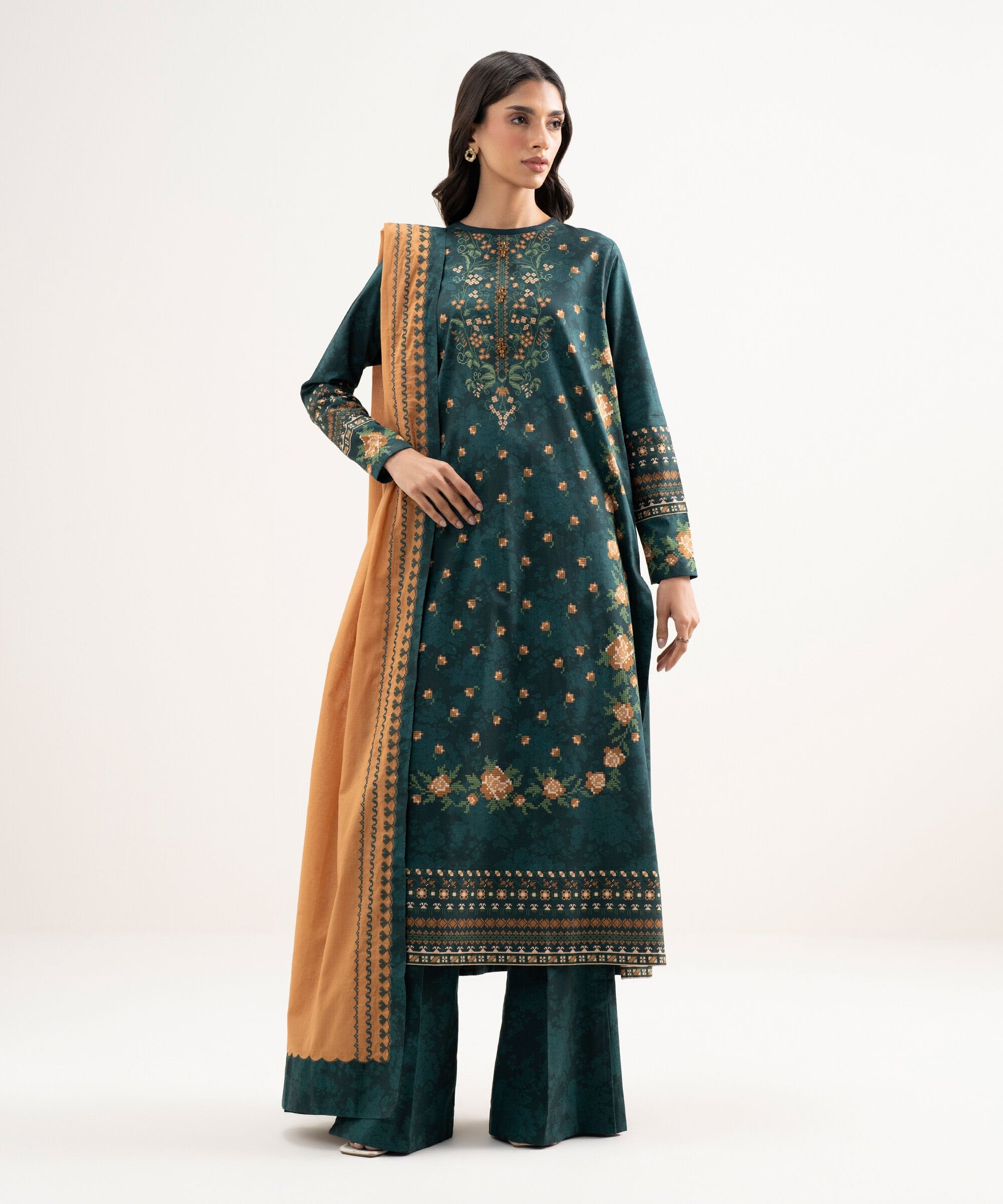 SAPPHIRE | UNSTITCHED 3-PIECE | EMBROIDERED LAWN SUIT